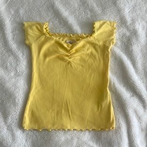 hollister yellow ruched crop top